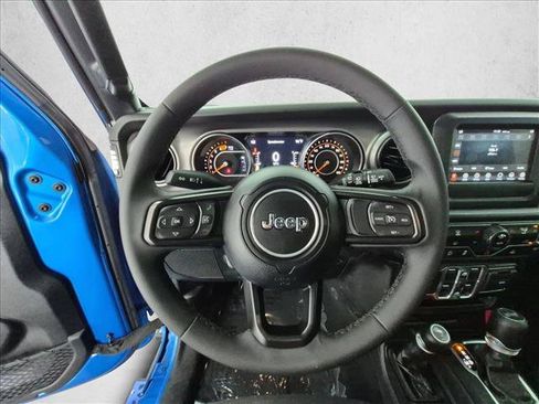 Used 2023 Jeep Wrangler Unlimited Sport AWD/4WD image 29