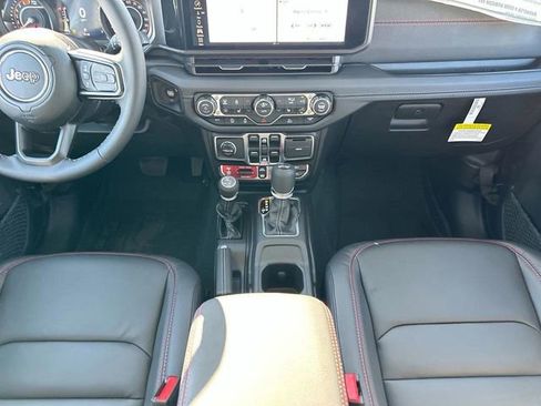 New 2026 Jeep Wrangler Unlimited Rubicon w/ Technology Group AWD/4WD image 13