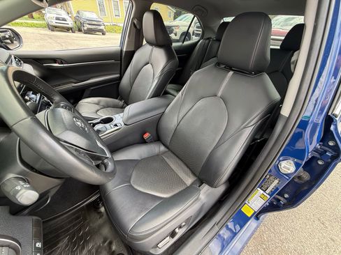 Used 2024 Toyota Camry XLE FWD image 13