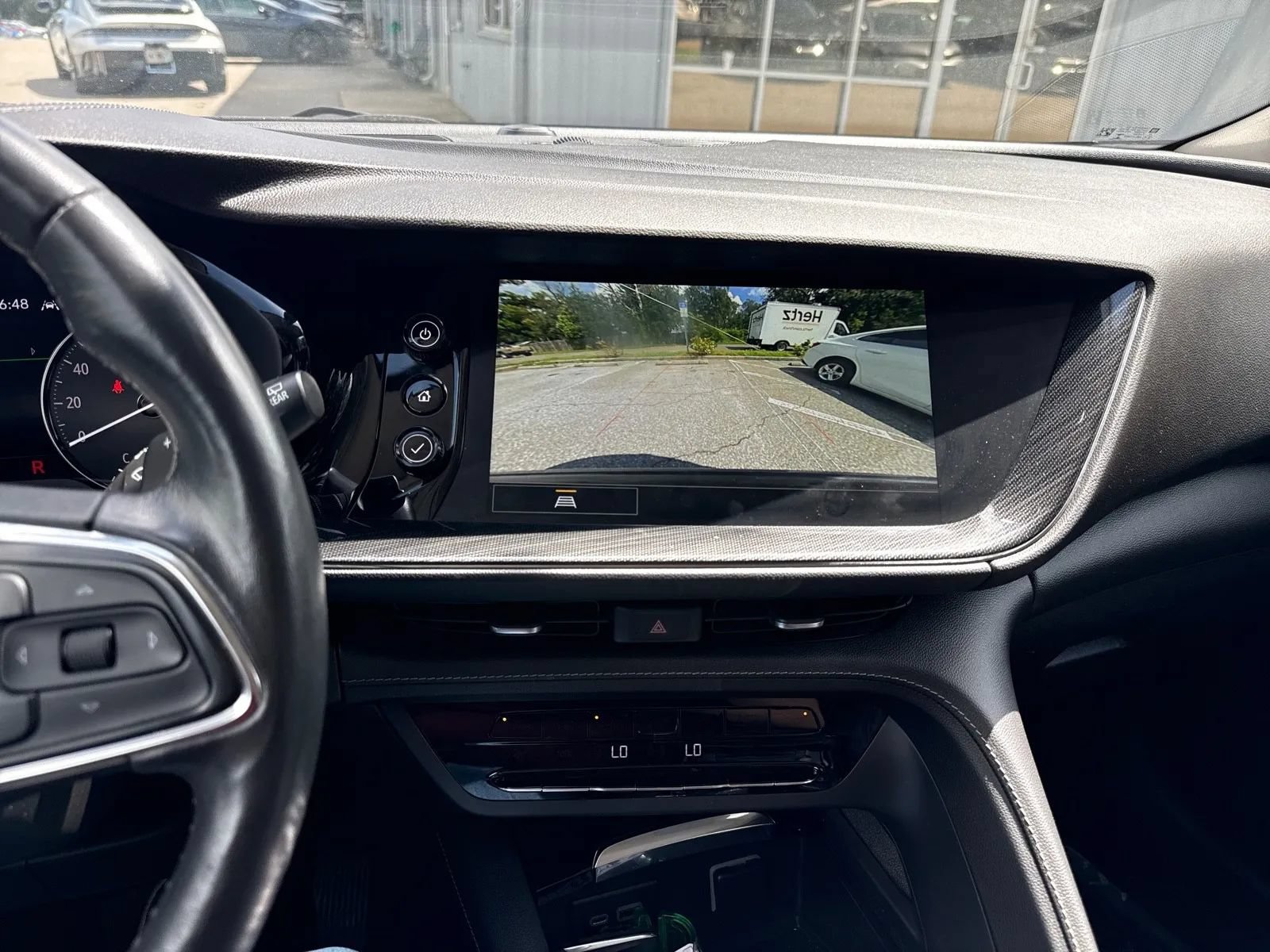 Used 2022 Buick Envision Essence w/ Safety Package FWD image 21