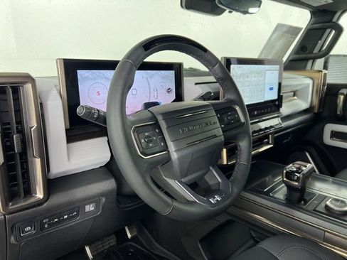 Used 2025 GMC Hummer EV 3X w/ LPO, Sport Package image 36