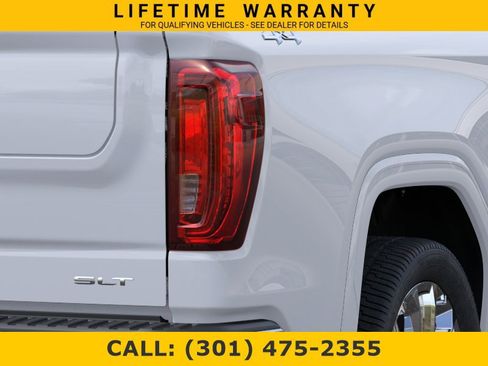 New 2026 GMC Sierra 1500 SLT w/ SLT Premium Package AWD/4WD image 11