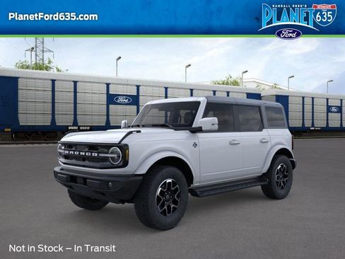 New 2025 Ford Bronco Outer Banks image 2