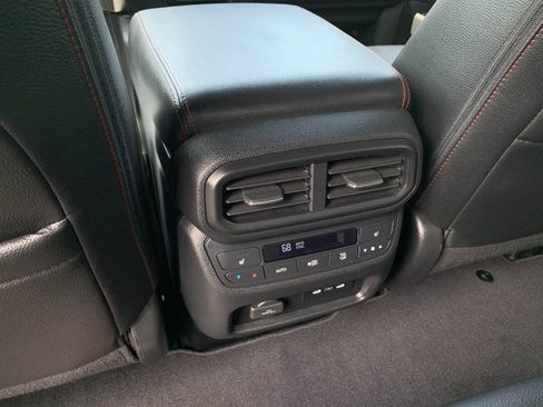 Certified 2024 Honda Ridgeline Black Edition image 39
