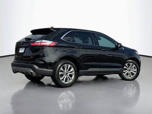 Used 2024 Ford Edge Titanium AWD/4WD image 2
