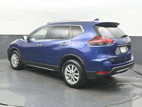 Used 2019 Nissan Rogue SV AWD/4WD image 6
