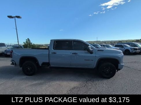 Used 2024 Chevrolet Silverado 2500 LTZ w/ LTZ Plus Package AWD/4WD image 4