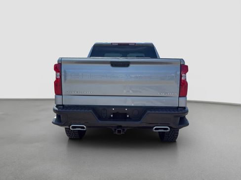 Used 2023 Chevrolet Silverado 1500 Custom Trail Boss AWD/4WD image 5
