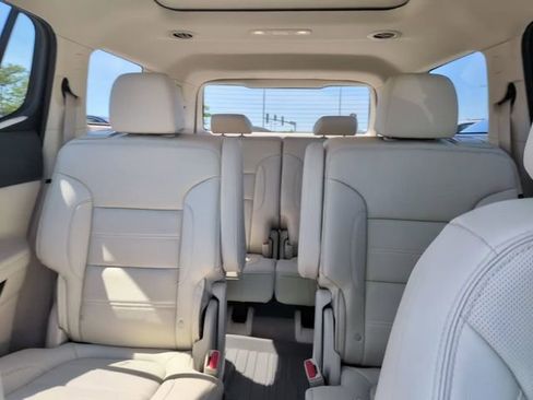 Certified 2023 GMC Acadia Denali AWD/4WD image 25