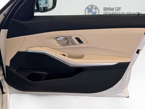 Used 2024 BMW 330i Sedan w/ Convenience Package RWD image 31