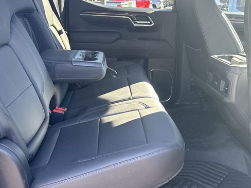 Used 2025 Chevrolet Silverado 1500 LT Trail Boss w/ Convenience Package II image 18