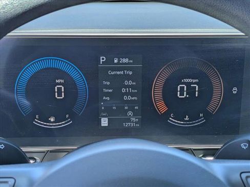 Certified 2025 Hyundai Kona SE FWD image 11