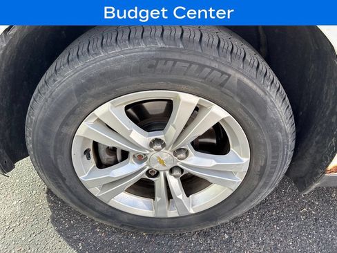 Used 2015 Chevrolet Equinox LT w/ Driver Convenience Package FWD image 2