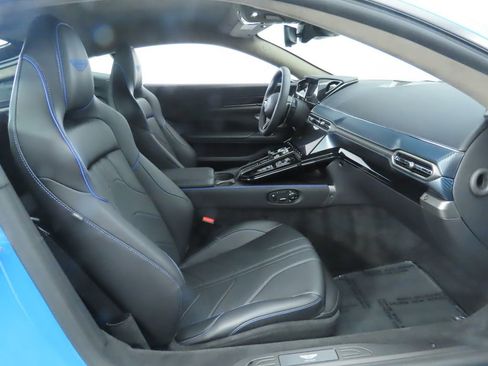 New 2025 Aston Martin V8 Vantage Coupe image 20