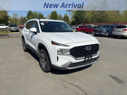 Used 2023 Hyundai Santa Fe SEL image 2