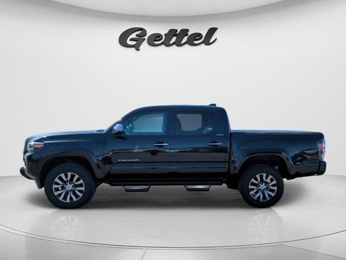 Used 2022 Toyota Tacoma Limited RWD image 8