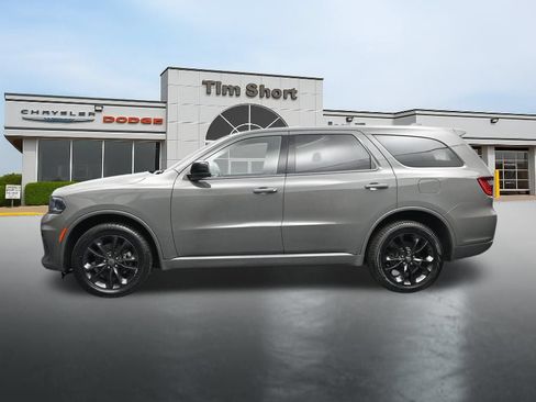 Used 2022 Dodge Durango SXT w/ Blacktop Package AWD/4WD image 2