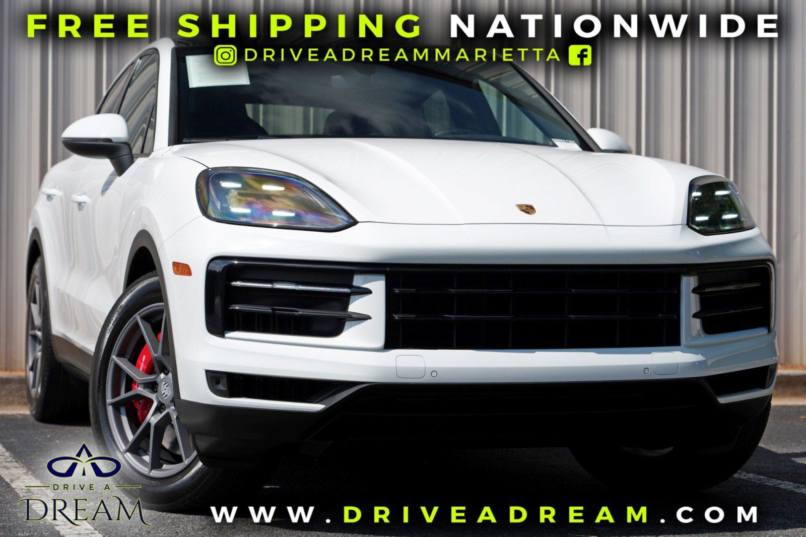 Used 2024 Porsche Cayenne S AWD/4WD image 2