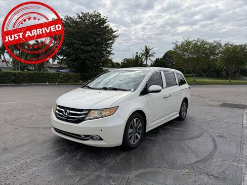 Used 2016 Honda Odyssey Touring image 1