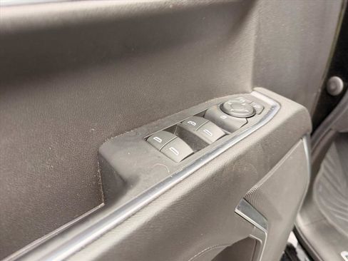 Used 2022 Chevrolet Silverado 1500 LT AWD/4WD image 22