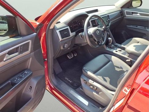 Used 2019 Volkswagen Atlas SEL R-Line AWD/4WD image 9
