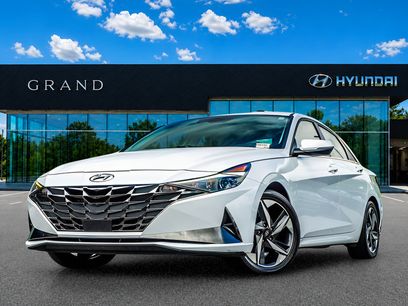 Used 2023 Hyundai Elantra Limited w/ Cargo Package