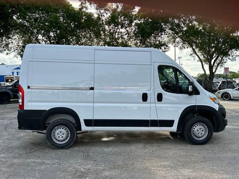 New 2024 RAM ProMaster 2500 w/ Upfitter's Prep Package image 3