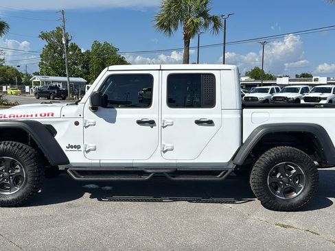 Used 2022 Jeep Gladiator Rubicon w/ LED Lighting Group AWD/4WD image 3