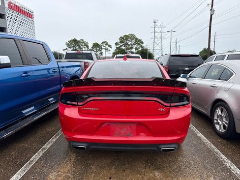 Used 2018 Dodge Charger R/T RWD image 5