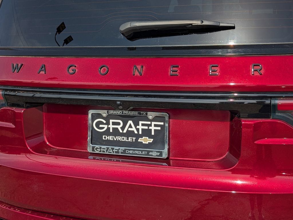 Used 2023 Jeep Wagoneer Series II AWD/4WD image 35