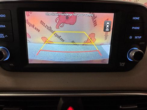 Used 2019 Hyundai Santa Fe SEL FWD image 26