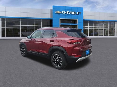 Certified 2024 Chevrolet TrailBlazer LT w/ Convenience Package AWD/4WD image 3