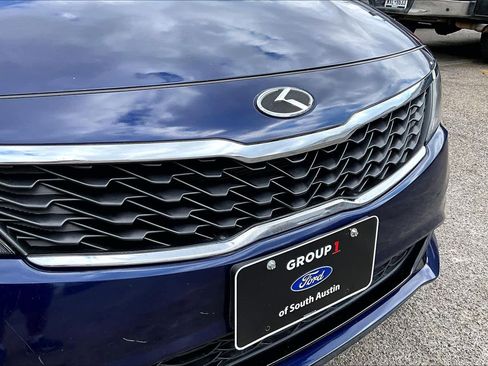 Used 2019 Kia Optima S image 31