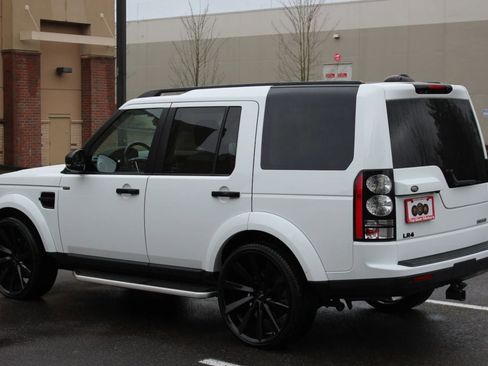 Used 2016 Land Rover LR4 HSE LUX image 3