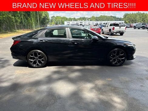 Used 2023 Hyundai Elantra SEL w/ Convenience Package FWD image 6