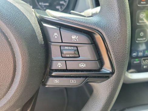 Used 2025 Subaru Crosstrek 2.0i Premium AWD/4WD image 21