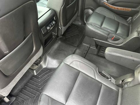 Used 2016 Chevrolet Suburban LTZ image 14