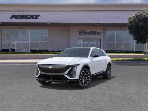 New 2026 Cadillac Lyriq Sport RWD image 8