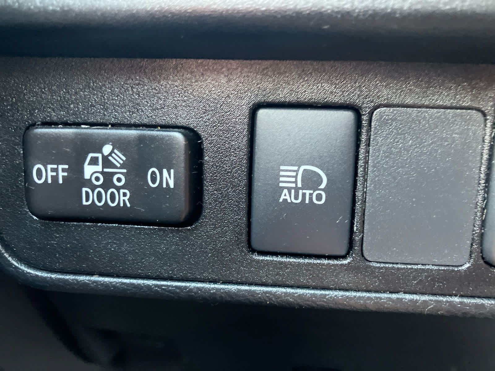 Used 2023 Toyota Tacoma SR5 RWD image 11
