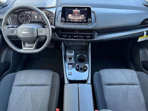 New 2026 Nissan Rogue SV FWD image 10