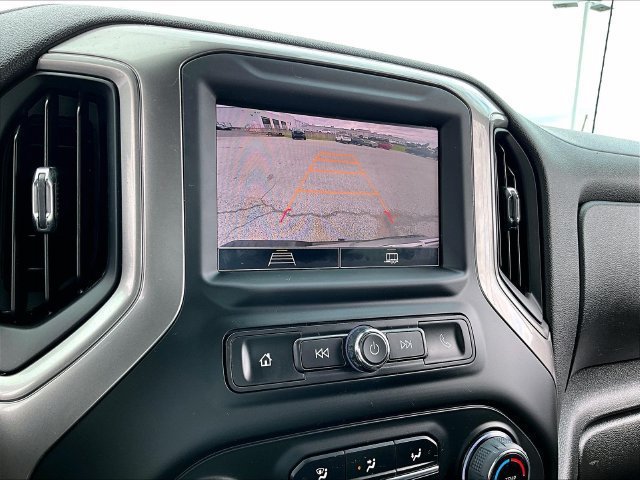 Used 2024 Chevrolet Silverado 1500 Custom Trail Boss w/ Dark Appearance Package AWD/4WD image 26