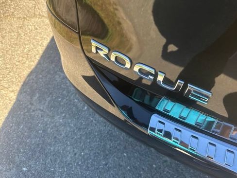 Used 2014 Nissan Rogue SV AWD/4WD image 5