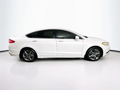 Used 2016 Ford Fusion Energi Titanium FWD image 10