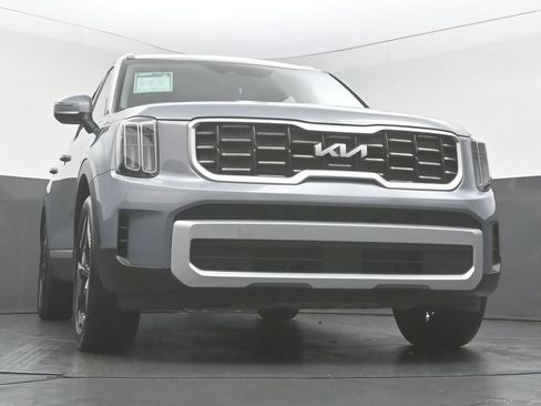 Used 2025 Kia Telluride S FWD image 51