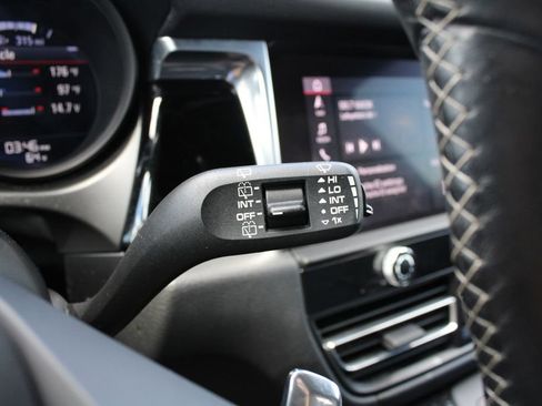 Used 2023 Porsche Macan Turbo AWD/4WD image 13