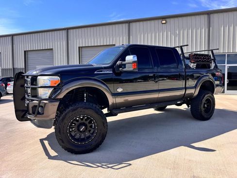 Used 2015 Ford F250 King Ranch w/ FX4 Off-Road Package AWD/4WD image 4