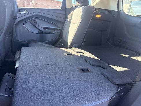 Used 2018 Ford Escape SE w/ SE Sync 3 Package image 18