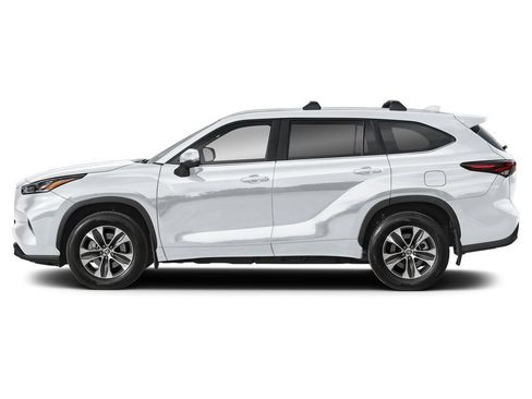 Used 2026 Toyota Highlander XLE AWD/4WD image 4
