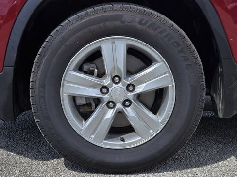 Used 2022 Chevrolet Trax LT w/ Driver Confidence Package AWD/4WD image 12