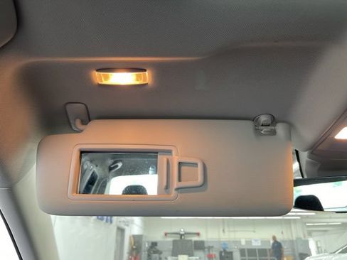 Certified 2023 Volkswagen Jetta SE FWD image 24